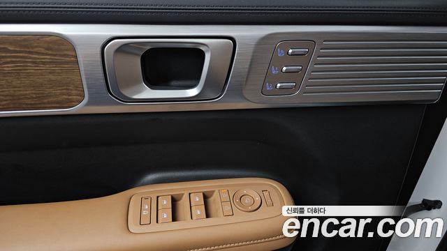 Hyundai Santafe 2024 — photo 28