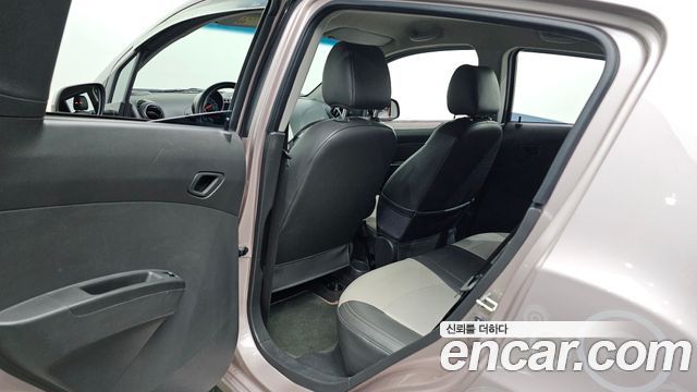 Chevrolet Korea Spark 2012 — photo 12