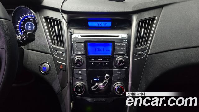 Hyundai Sonata 2012 — photo 16