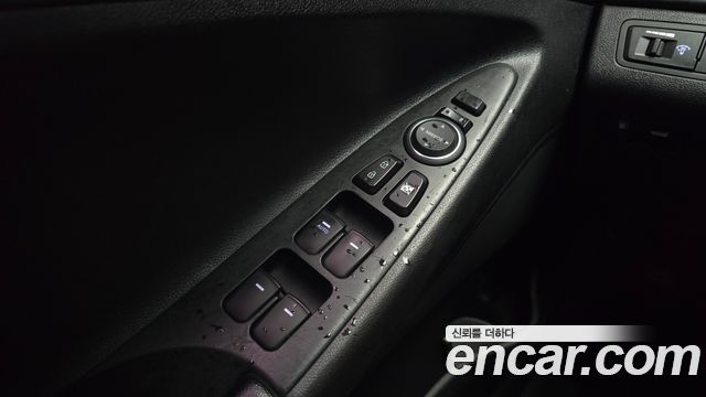 Hyundai Sonata 2012 — photo 18