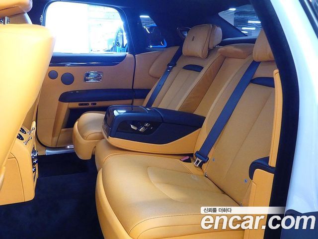 Rolls-Royce Ghost 2023 — photo 8