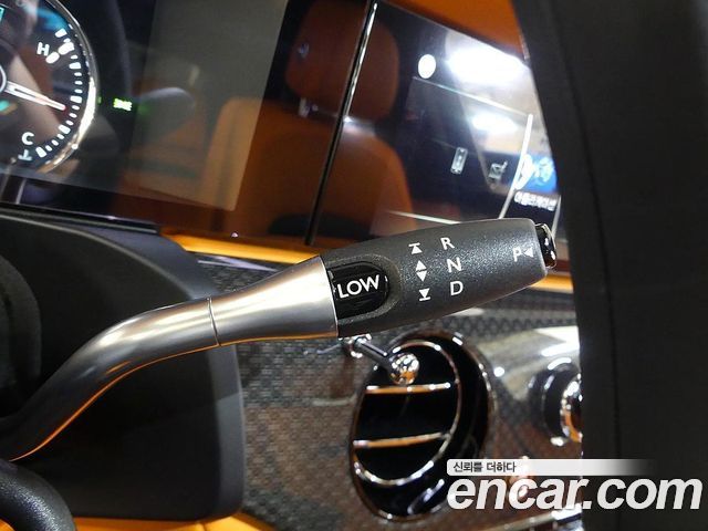 Rolls-Royce Ghost 2023 — photo 9