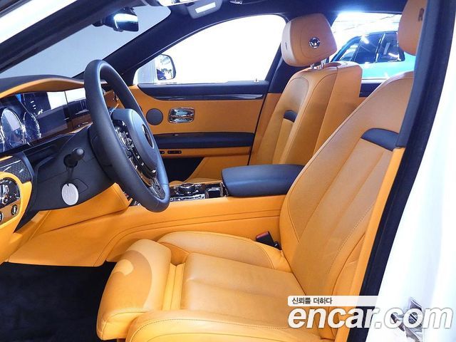 Rolls-Royce Ghost 2023 — photo 10