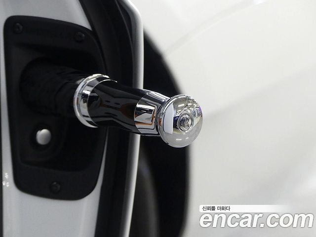 Rolls-Royce Ghost 2023 — photo 18