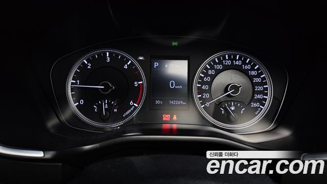 Hyundai Santafe 2019 — photo 8