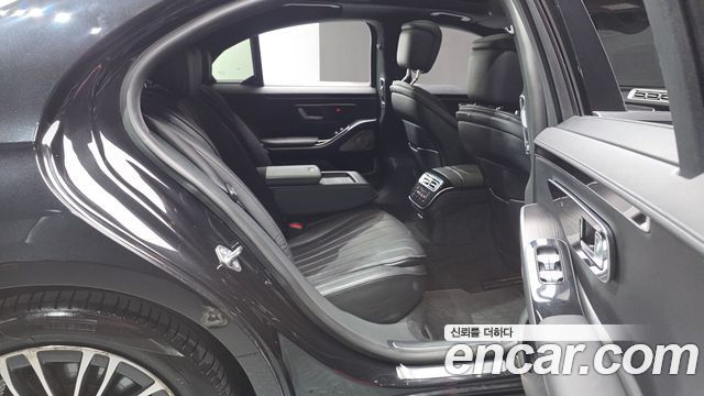 Mercedes-Benz S-Class 2021 — photo 17