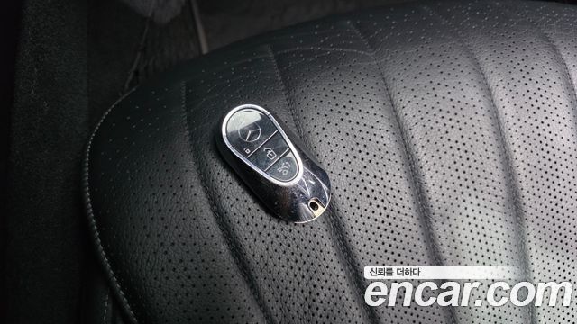Mercedes-Benz S-Class 2021 — photo 22