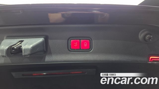 Mercedes-Benz S-Class 2021 — photo 24