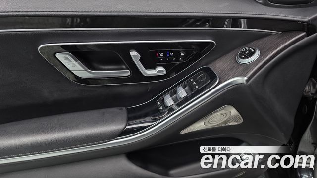 Mercedes-Benz S-Class 2021 — photo 27
