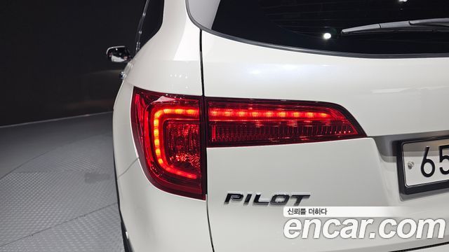 Honda Pilot 2018 — photo 9