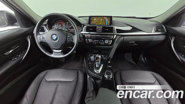 BMW 3-Series 2018 — photo 7