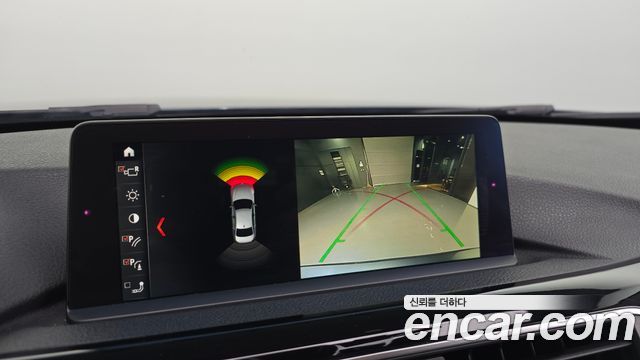 BMW 3-Series 2018 — photo 14