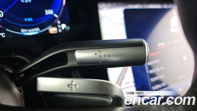 Mercedes-Benz EQS 2024 — photo 12