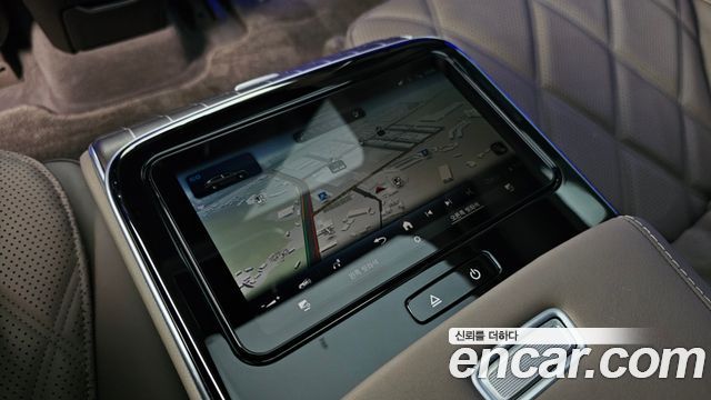 Mercedes-Benz EQS 2024 — photo 36