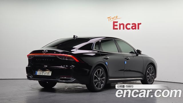 Hyundai Grandeur 2023 — photo 2
