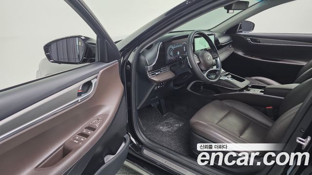 Hyundai Grandeur 2023 — photo 17
