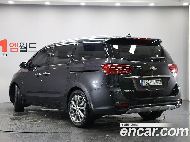 Kia Canival 2019 — photo 4
