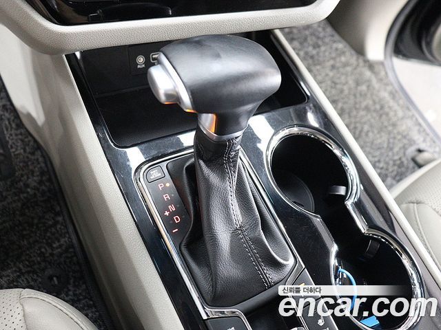 Kia Canival 2019 — photo 8