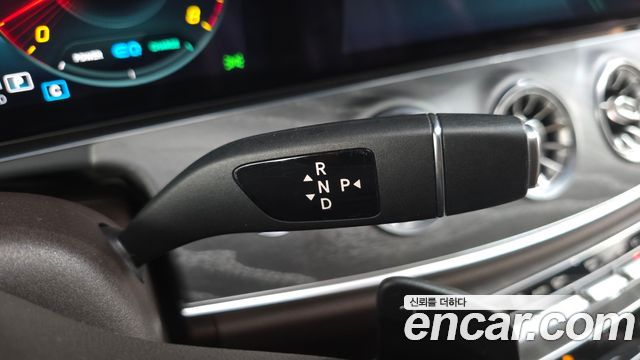 Mercedes-Benz CLS-Class 2021 — photo 9