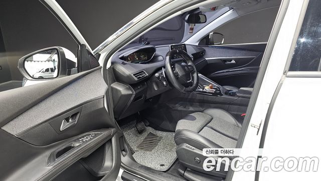 Peugeot 5008 2018 — photo 13