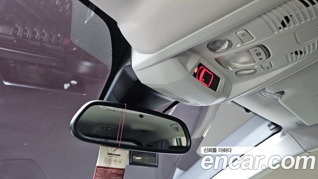 Peugeot 5008 2018 — photo 25
