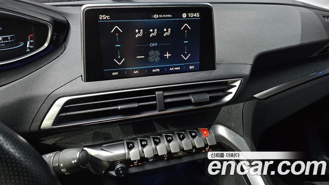 Peugeot 5008 2018 — photo 26