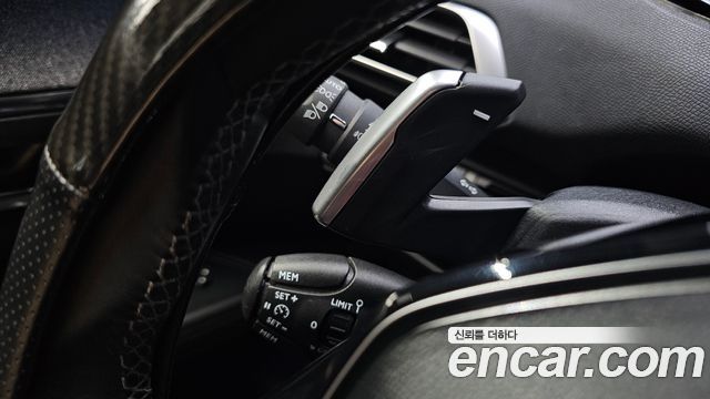 Peugeot 5008 2018 — photo 27
