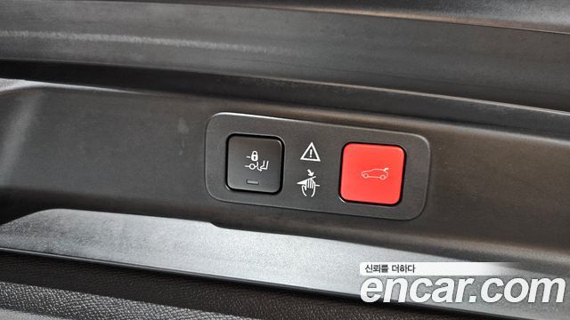 Peugeot 5008 2018 — photo 32