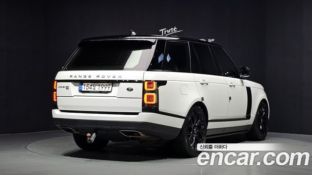 Land Rover Range Rover 2021 — photo 2