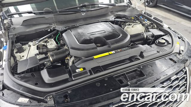 Land Rover Range Rover 2021 — photo 6
