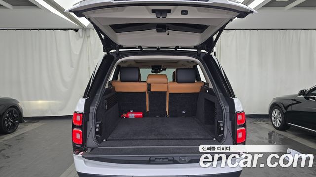 Land Rover Range Rover 2021 — photo 26