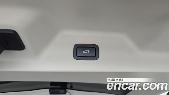 Land Rover Range Rover 2021 — photo 37