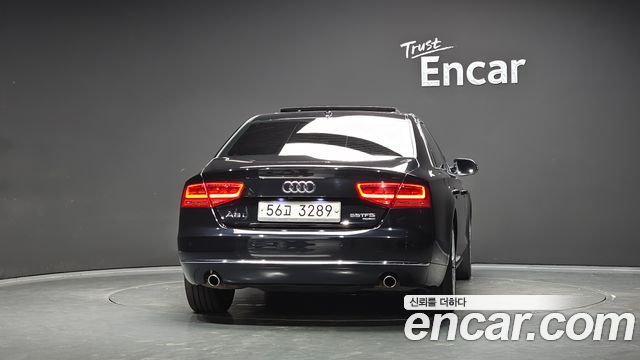 Audi A8 2011 — photo 4