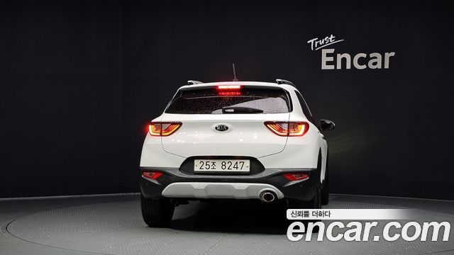 Kia Stonic 2018 — photo 4