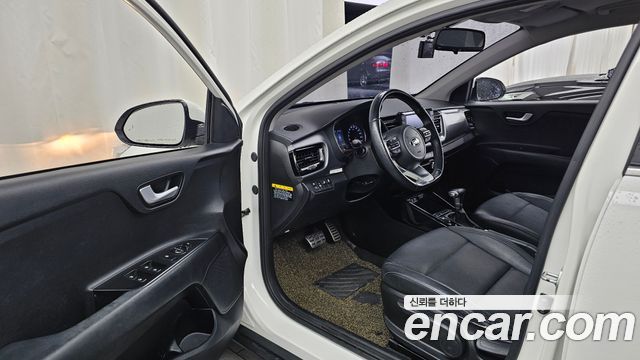Kia Stonic 2018 — photo 13