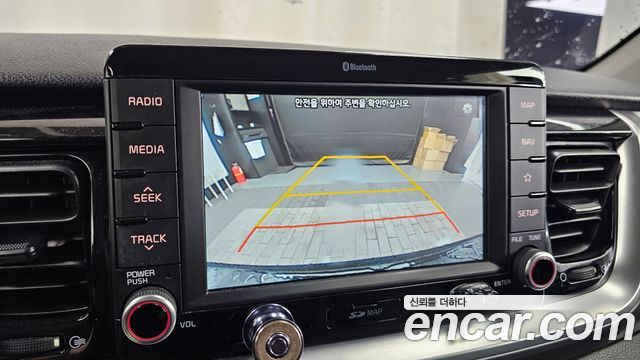 Kia Stonic 2018 — photo 20