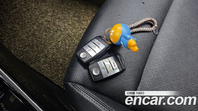 Kia Stonic 2018 — photo 21