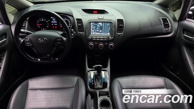 Kia K3 2018 — photo 10