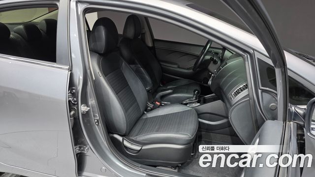 Kia K3 2018 — photo 18