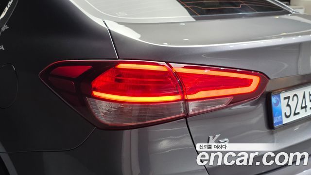 Kia K3 2018 — photo 9