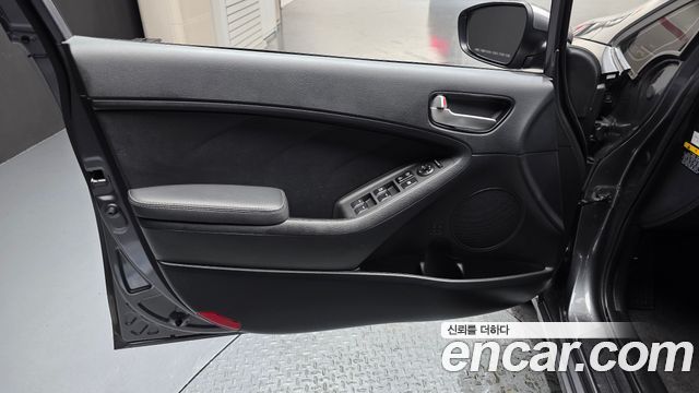 Kia K3 2018 — photo 15