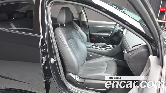 Hyundai Sonata 2022 — photo 12