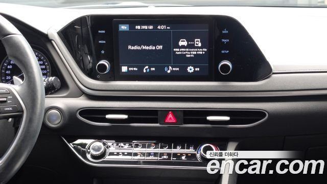 Hyundai Sonata 2022 — photo 18