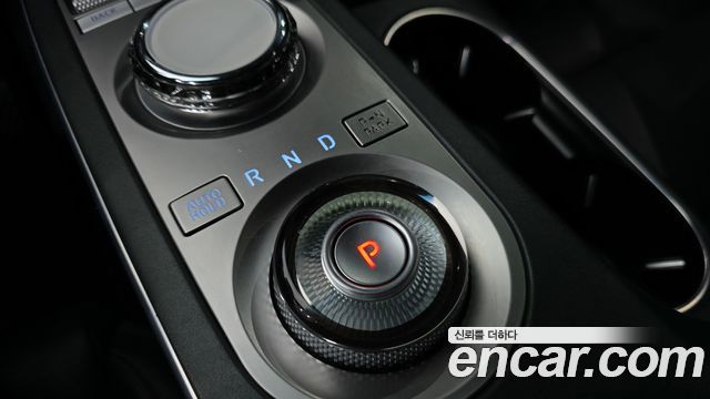 Genesis GV70 2021 — photo 12