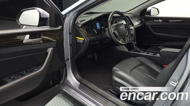 Hyundai Sonata 2017 — photo 11