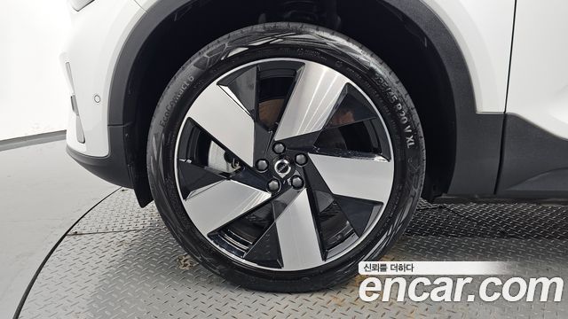 Volvo C40 2022 — photo 5