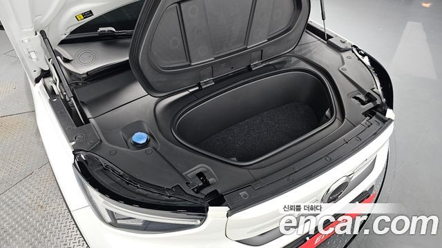 Volvo C40 2022 — photo 6