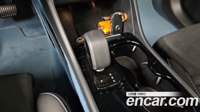Volvo C40 2022 — photo 12