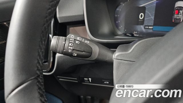 Volvo C40 2022 — photo 23