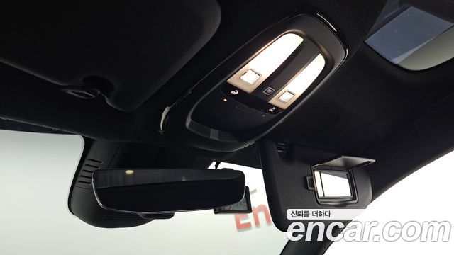 Volvo C40 2022 — photo 33